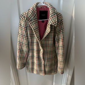 To small, beautiful pea coat!
